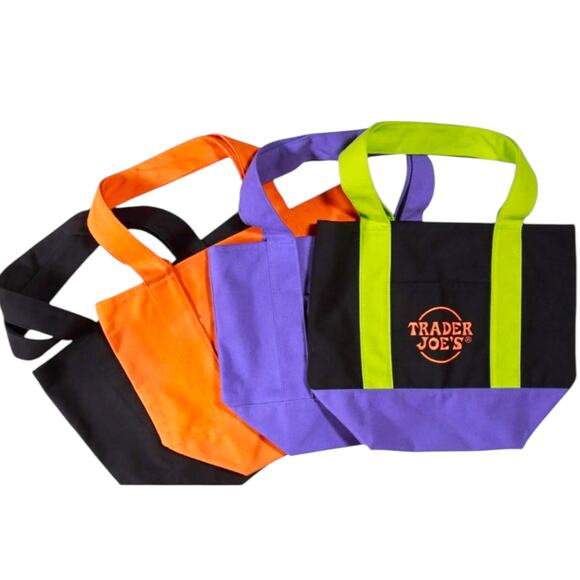 Set of 4 Collector's Limited Edition Trader Joe's Mini Halloween Canvas Totes - Picture 1 of 5